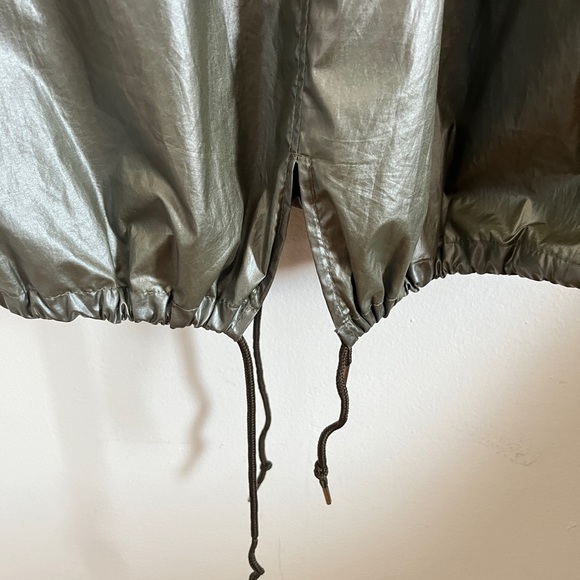 Metallic army green utility-style raincoat - Picture 10 of 13